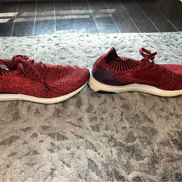 Size 10 - adidas UltraBoost Uncaged Solar Red - Picture 3 of 6